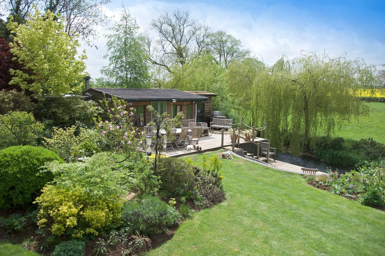 Bridge Cottage Bed And Breakfast Peterborough Bagian luar foto